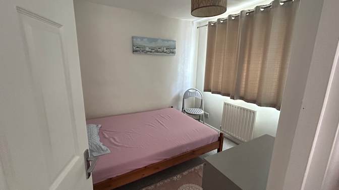 Ekta's room