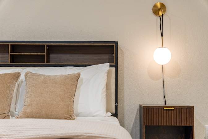 Tomic Properties's room