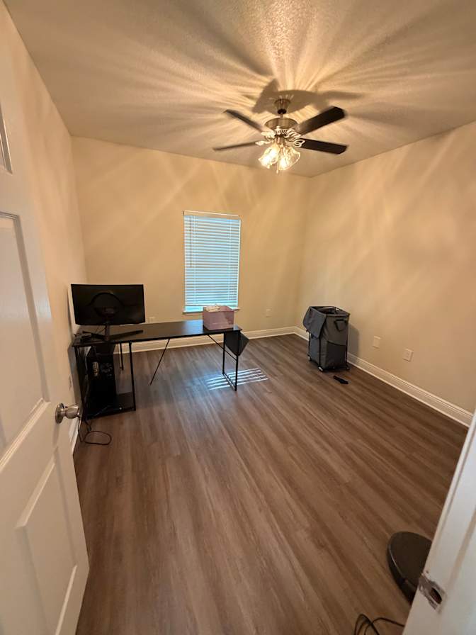 Kyle Zaine Taylor's room