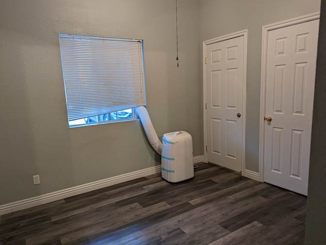 Robert Morales's room