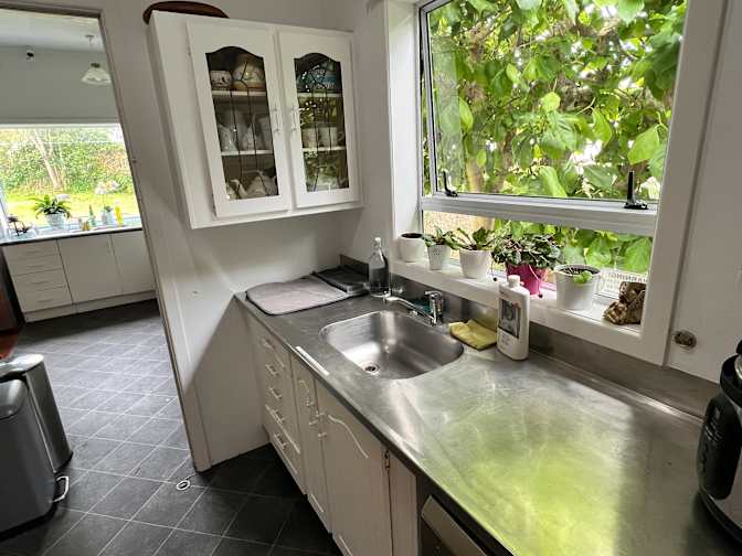 Elmer's room