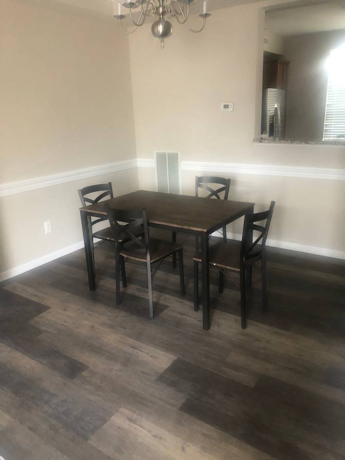 Alcove Rooms's room