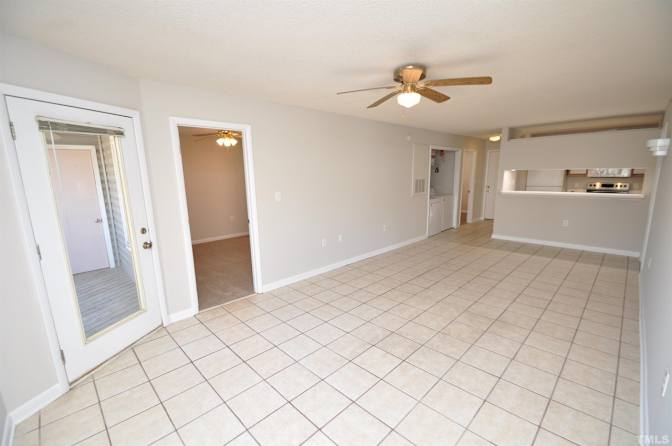 Alcove Rooms's room