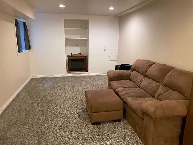 Jennifer's room