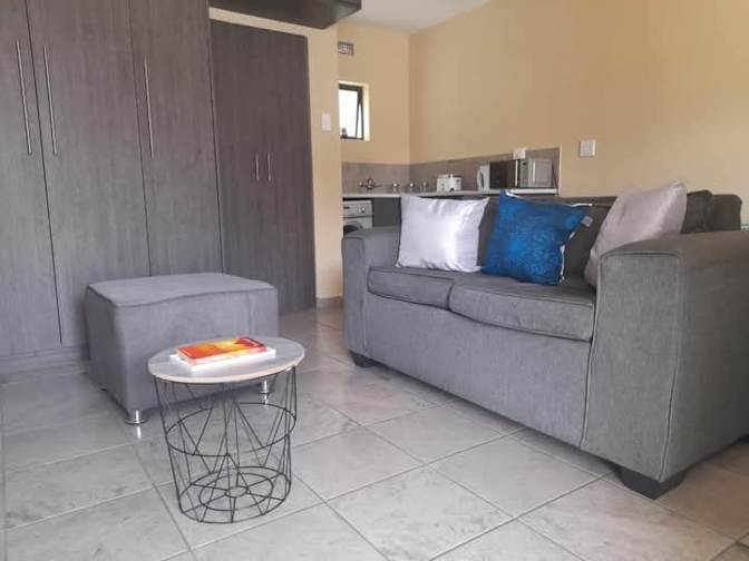 Oyena Dukwana's room
