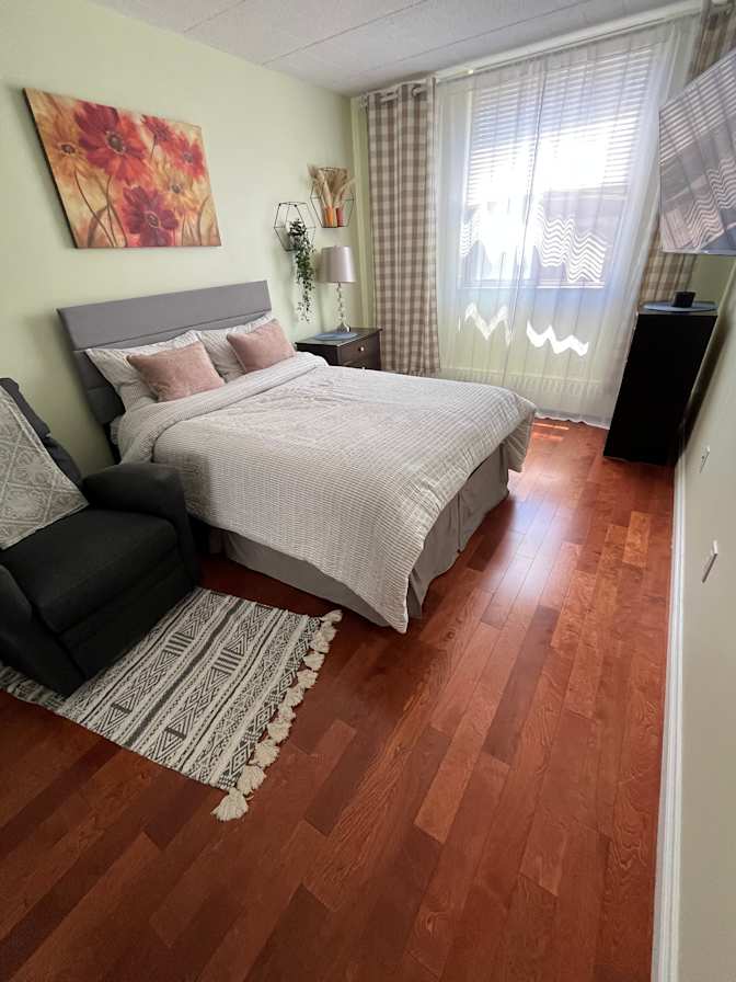 Renata's room