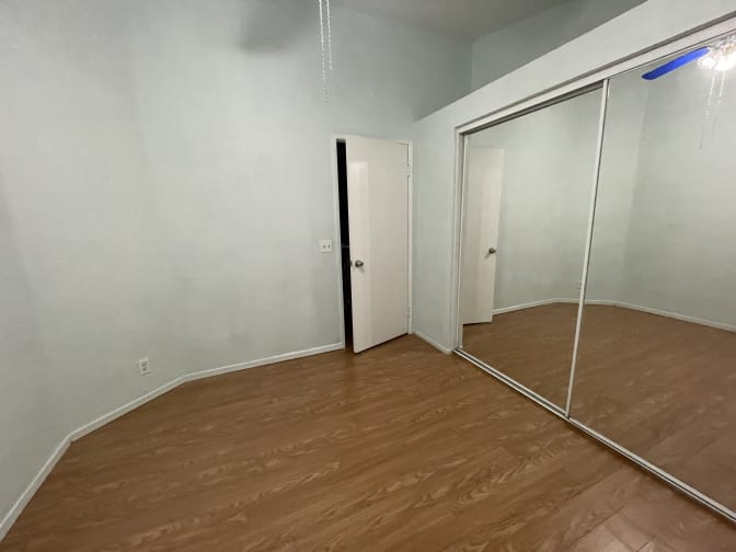 Lu's room