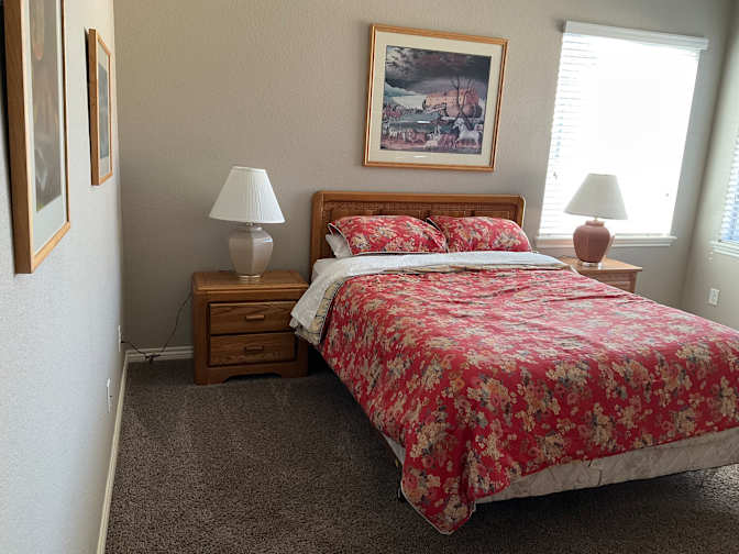 Tom's room