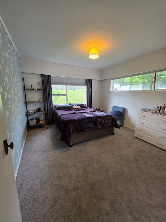 Srishti's room