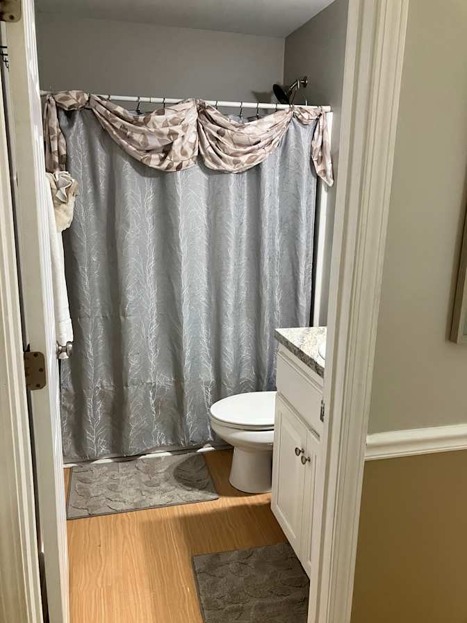 Claudette E Harden's room