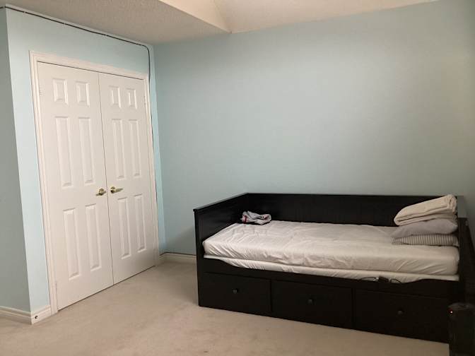 Oscar's room