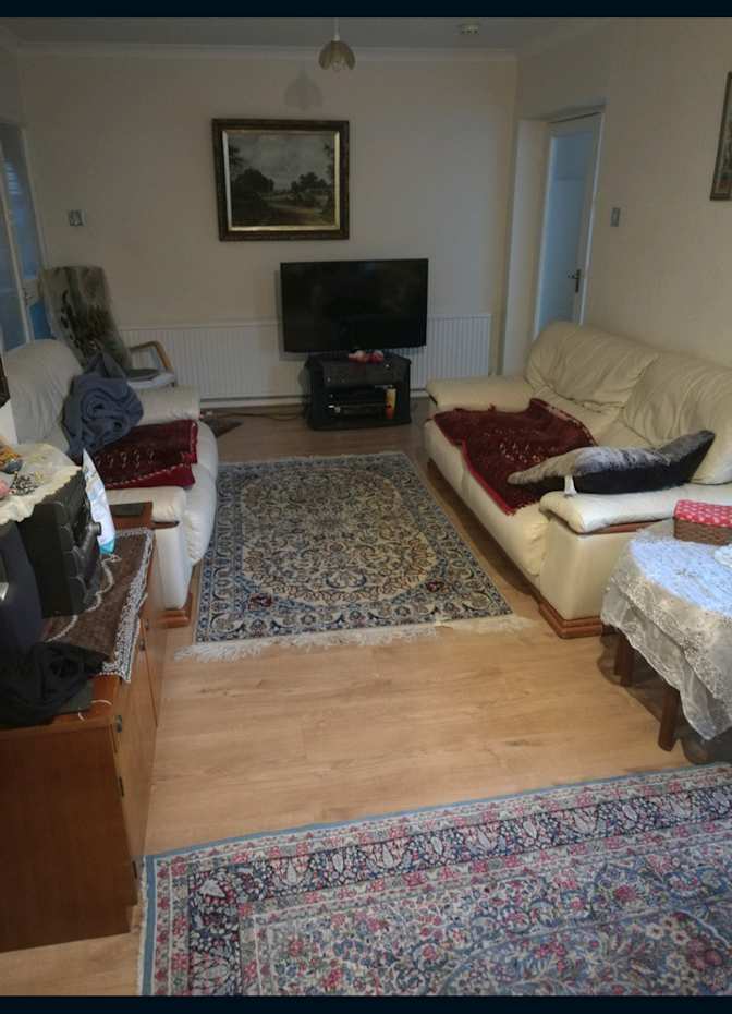 Ravel's room