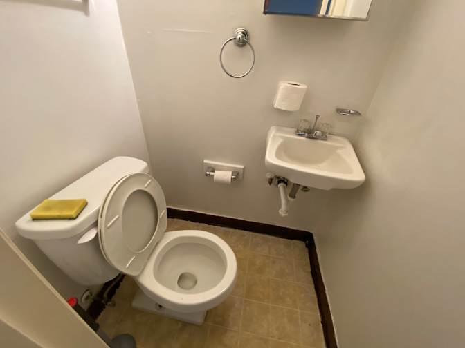 Alcove Rooms's room