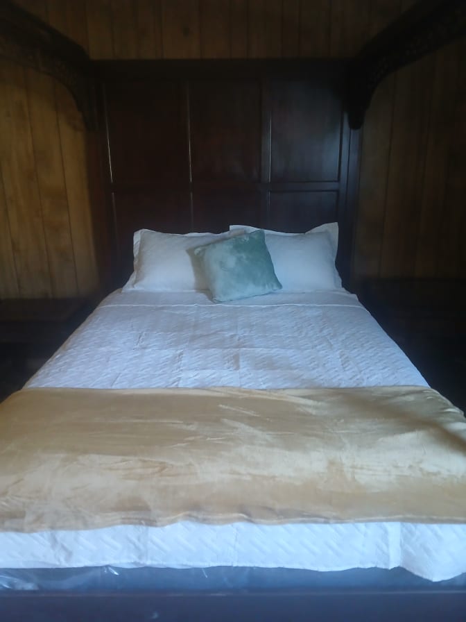 Miaamalia Martinez's room