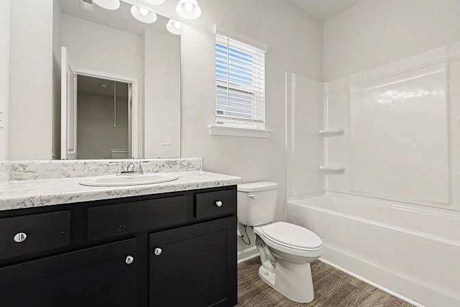 Alcove Rooms's room