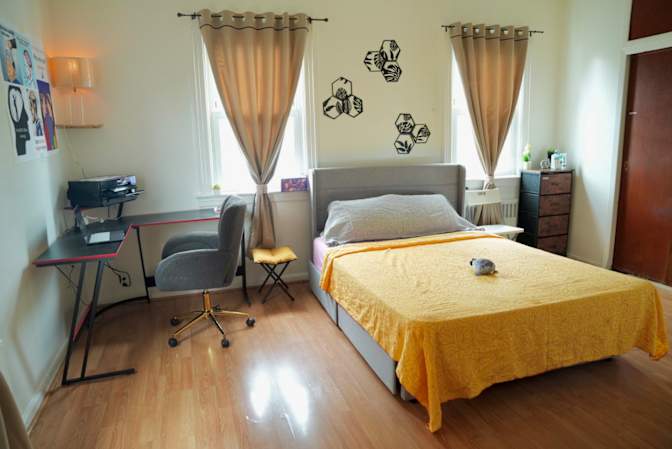 Ali's room