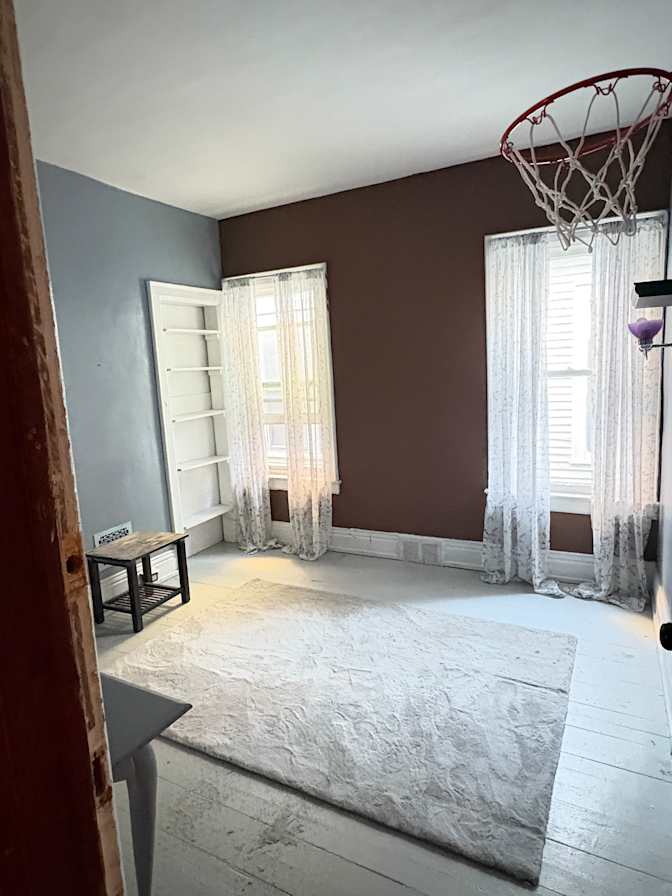 Jaz's room