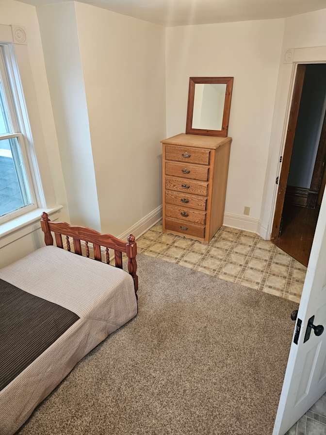 Stephanie's room