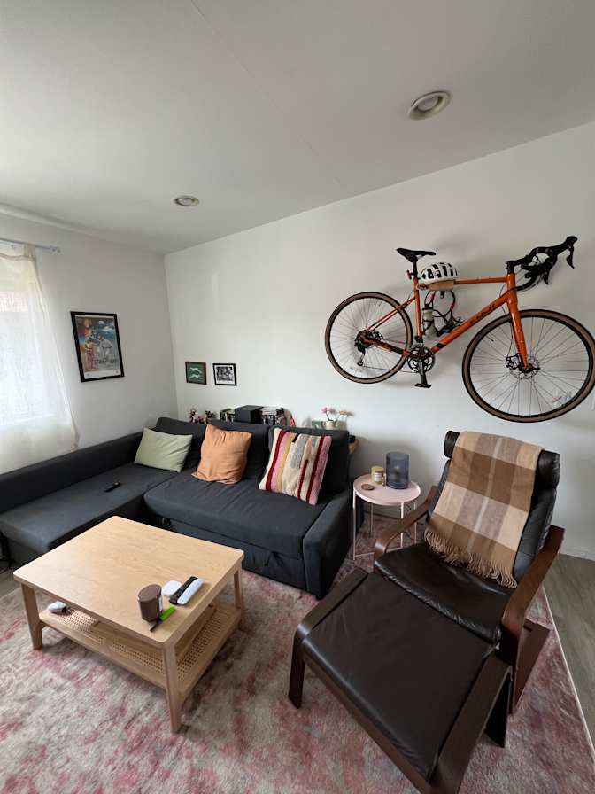 Henry Gonzalez's room