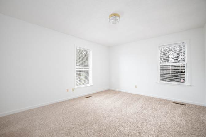 lifedoorrentals's room