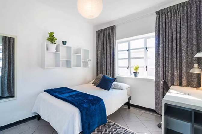 Jos Milne's room
