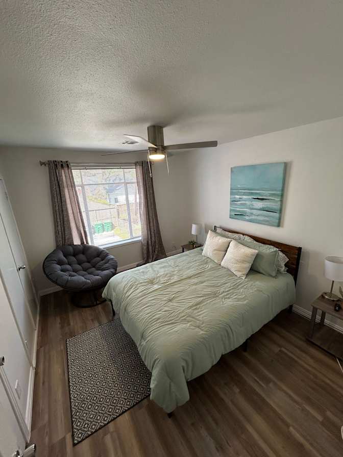 Tarik's room