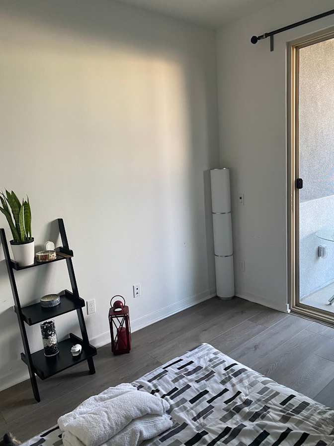 Yikai's room