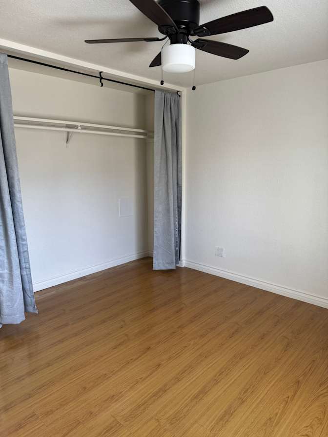 Tom's room