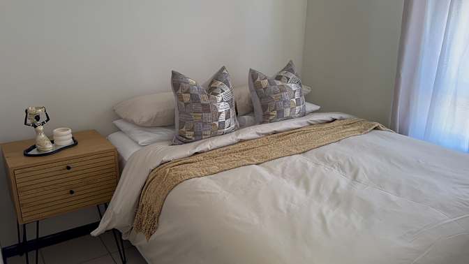 Dithoriso's room