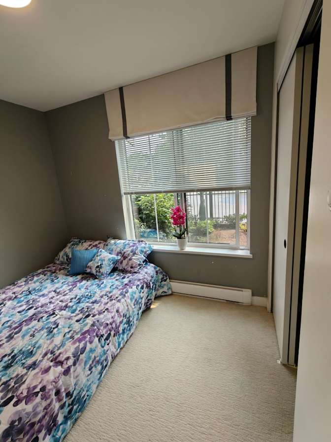 Forough's room