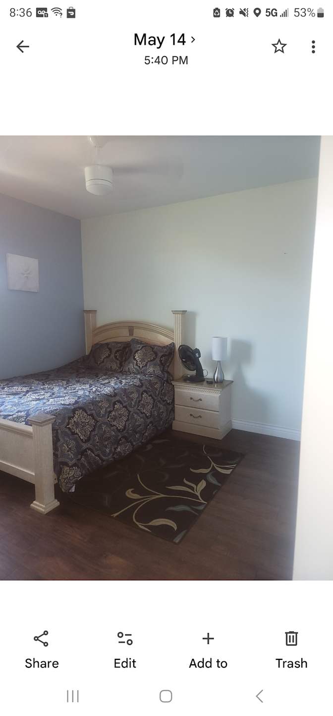 Claudia t's room