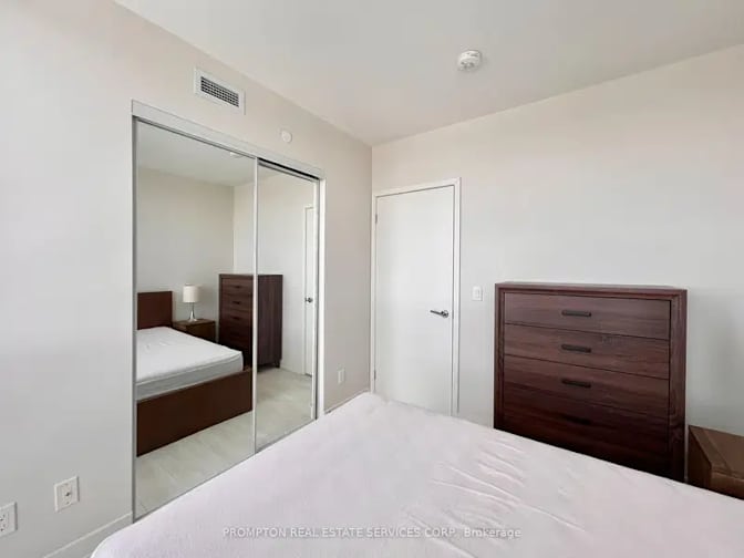 Miebi's room