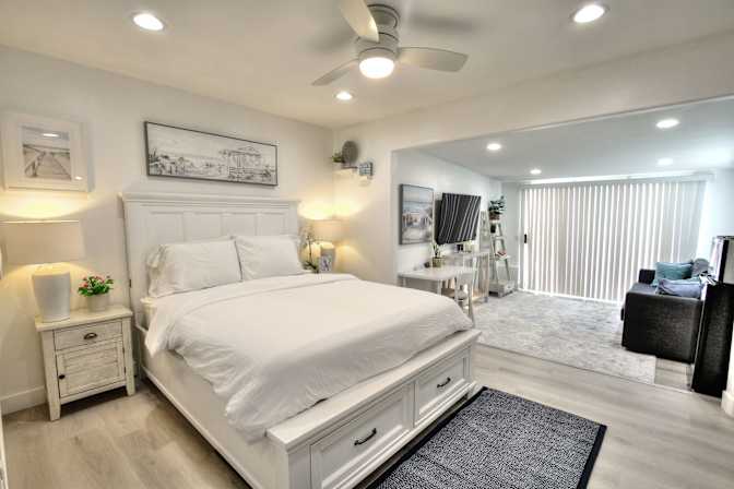 Kim's room