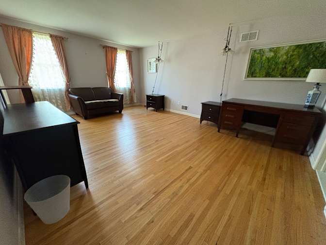 Sue's room