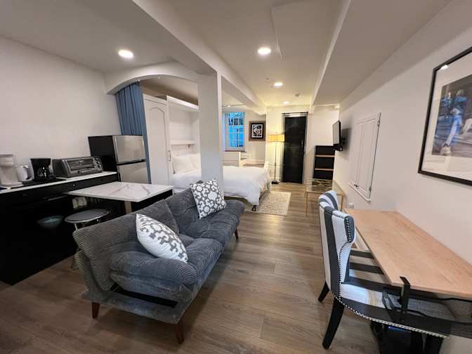 Lynn's room