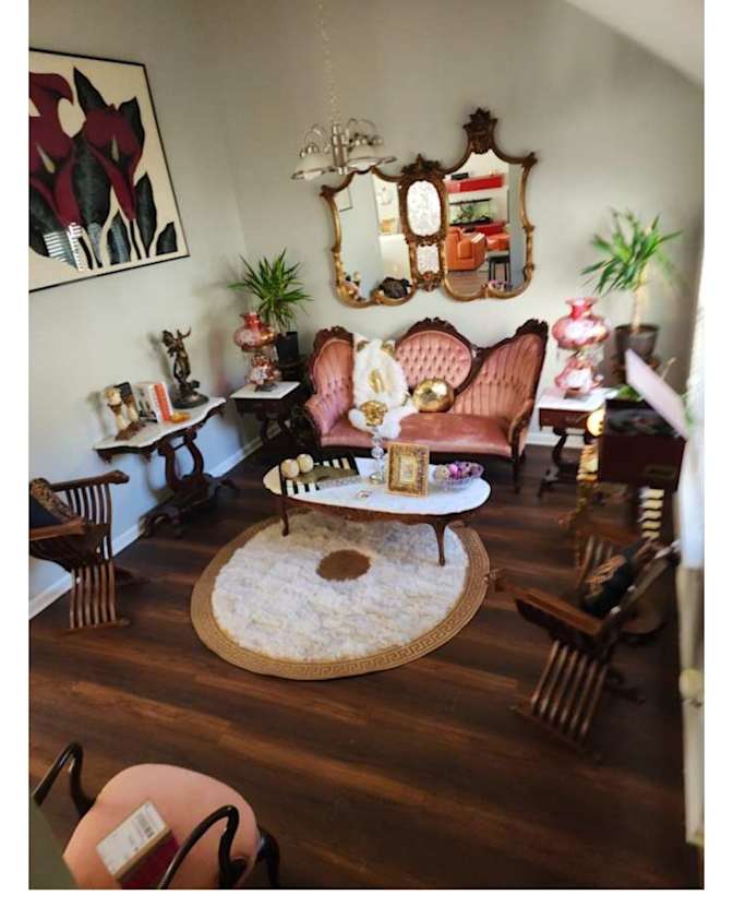 Reshela's room