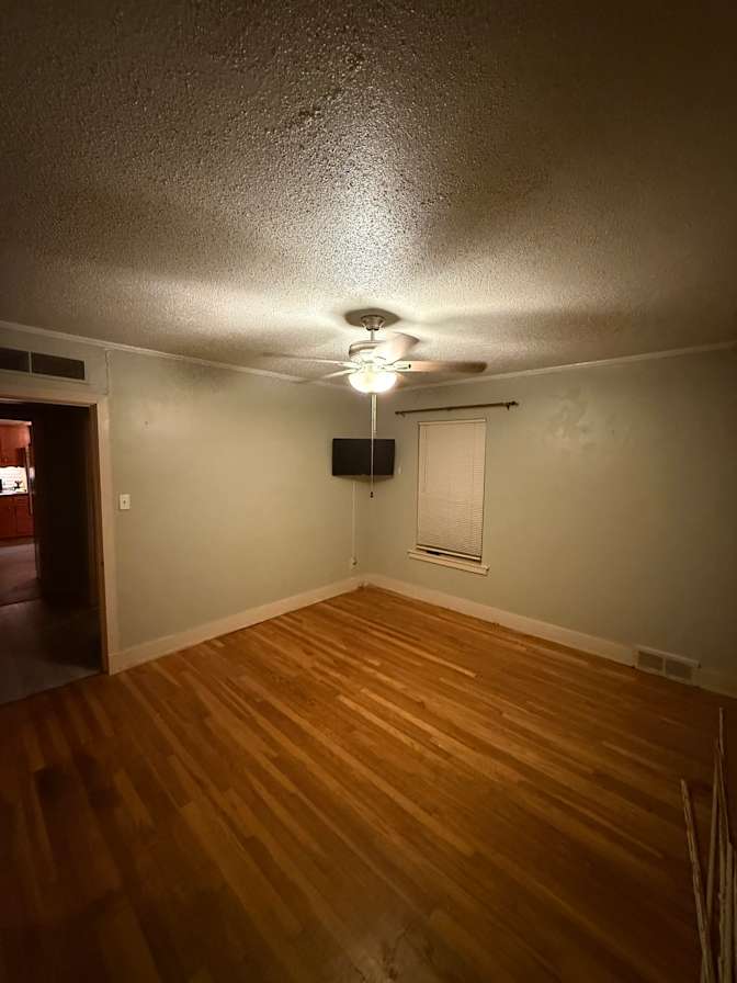 Juan Viramontes's room