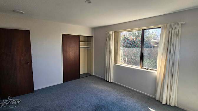 Jun's room