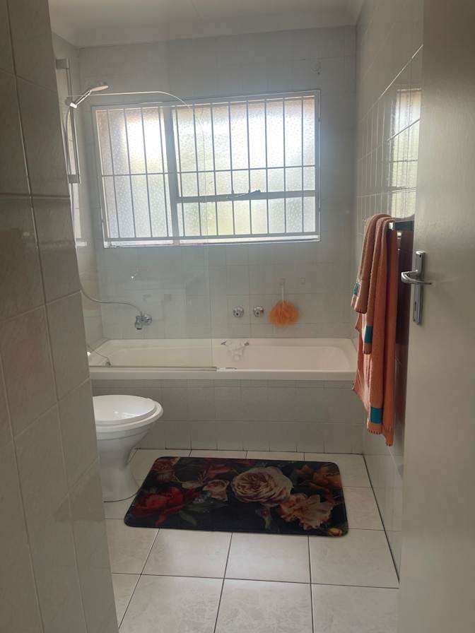 Tshidi Molubi's room
