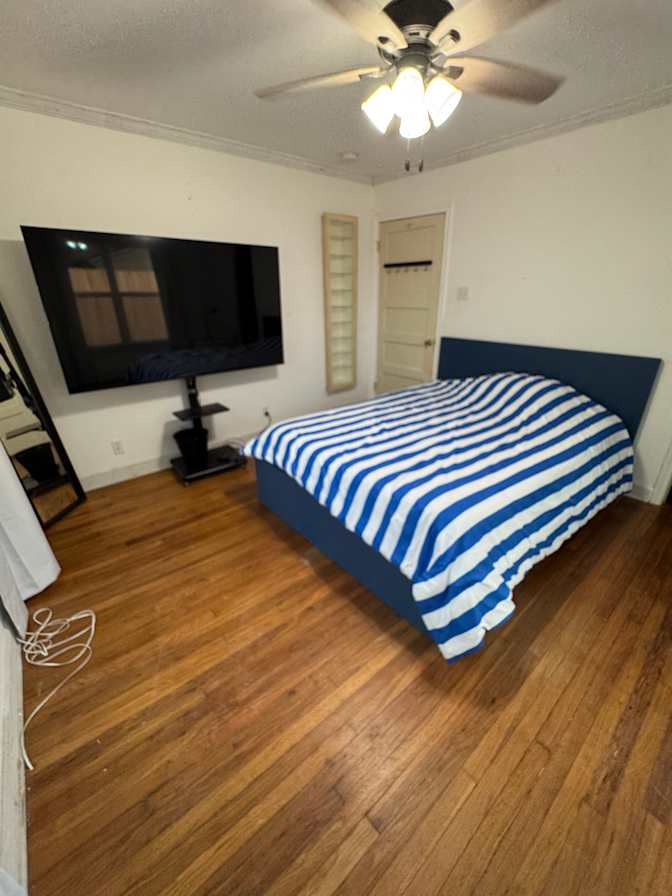 Pete's room