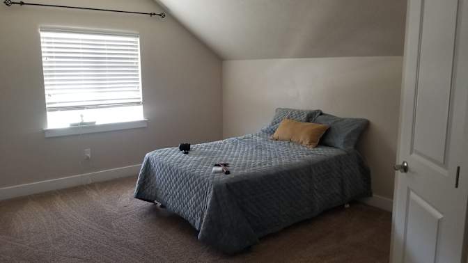 Julio's room