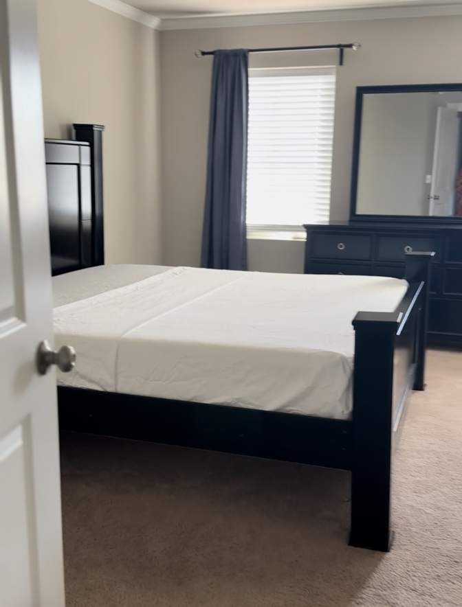 Tara's room