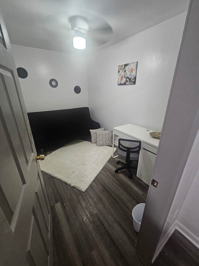 CL&C Property Management and Consulting's room