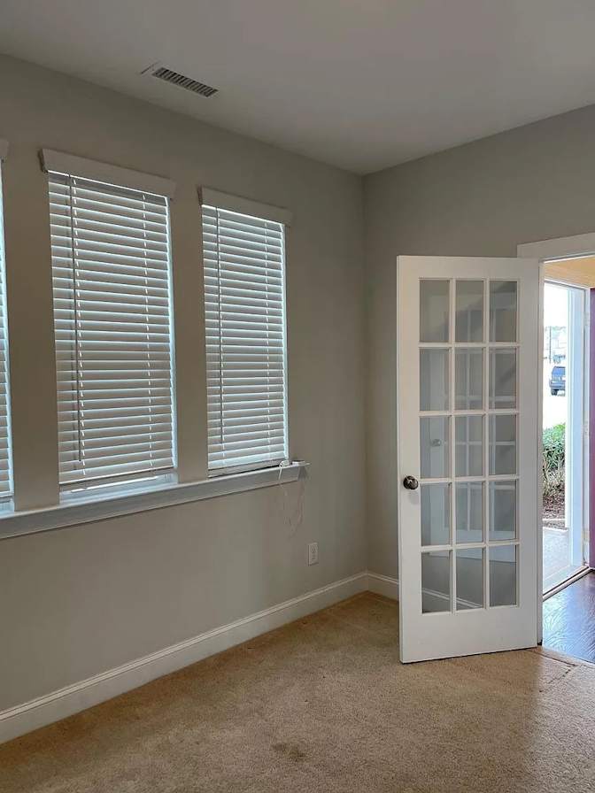 Alcove Rooms's room