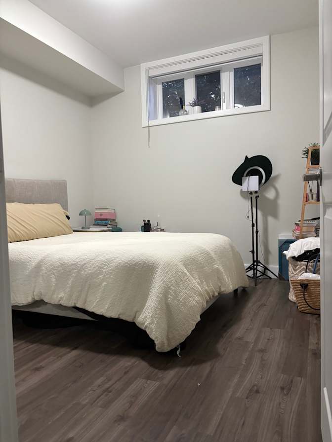 Veronika's room