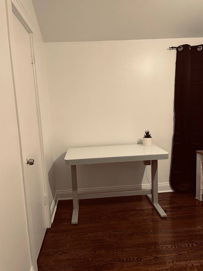 Sandy's room