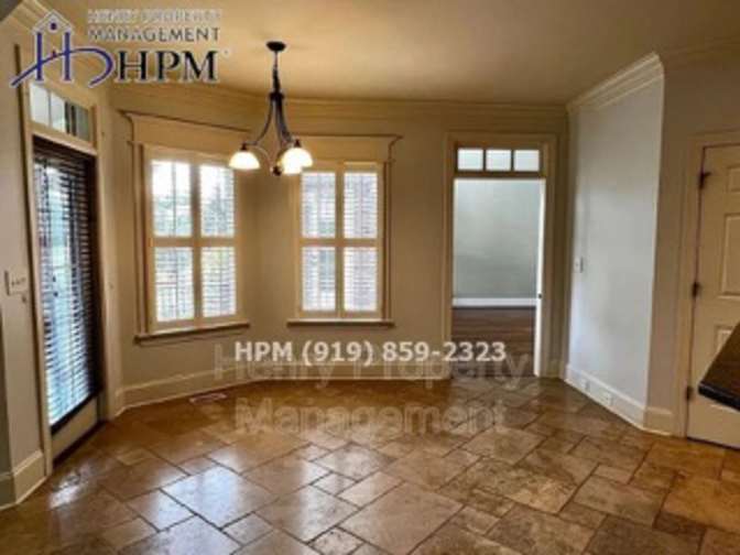 Alcove Rooms's room