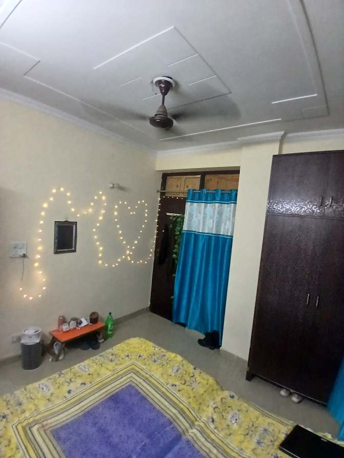 Khushi's room