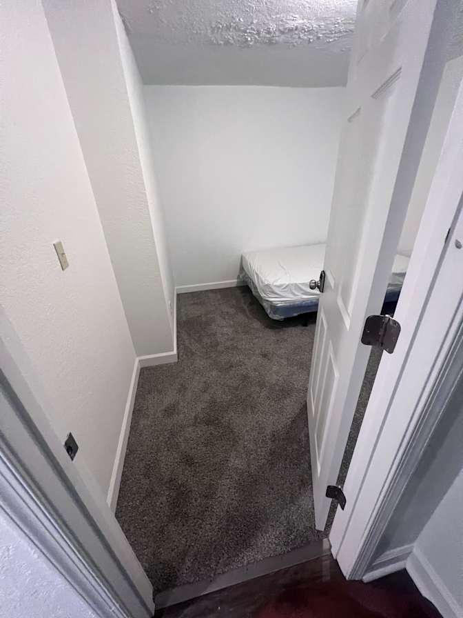Jay/Nikki's room