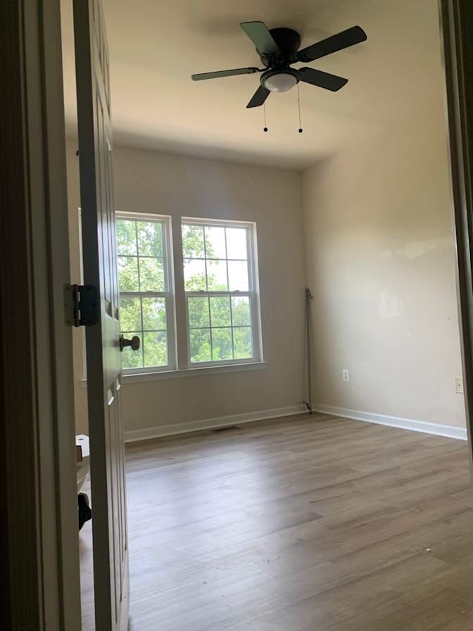 Dee's room